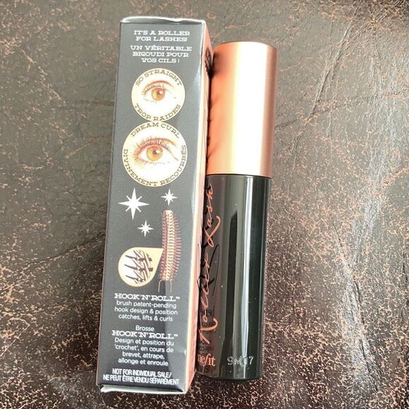 Host Pic🥰Benefit Roller Lash Black Mascara - Picture 3 of 8